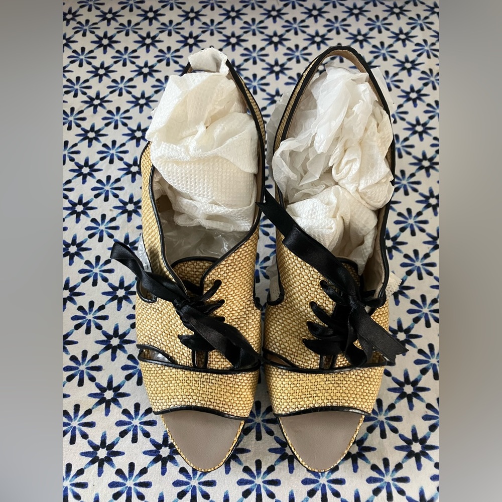 🆕 NEW Ramon Tenza Basket Weave With Black Trim Platform Heels With Bow Size 10